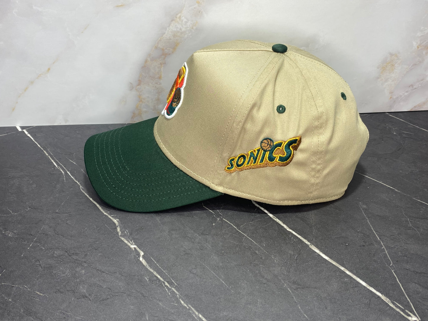 .Sonics Snapback